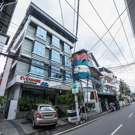 Evershine Residency Hotel Kochi Exterior photo